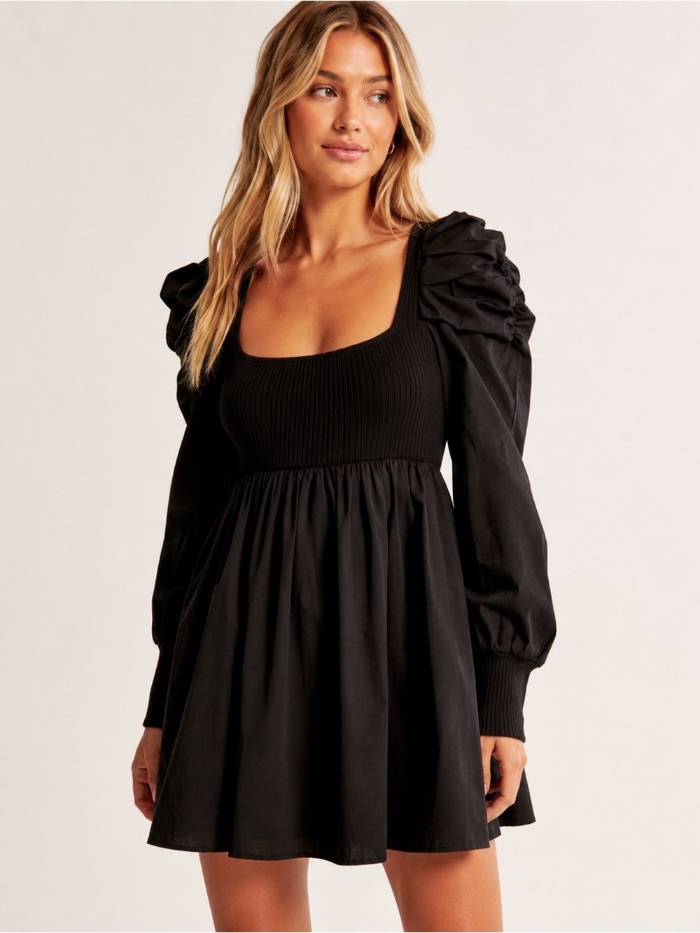 Women’s size small En Saison black Ellen babydoll dress in excellent condition